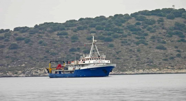 Erdek'te ODTÜ Bilim-2 araştırma gemisi