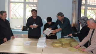 Balıkesir'de oy sayımı başladı