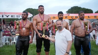 Balıkesir’in Gömeç ilçesinde bu yıl 4. kez düzenlenen yağlı pehlivan