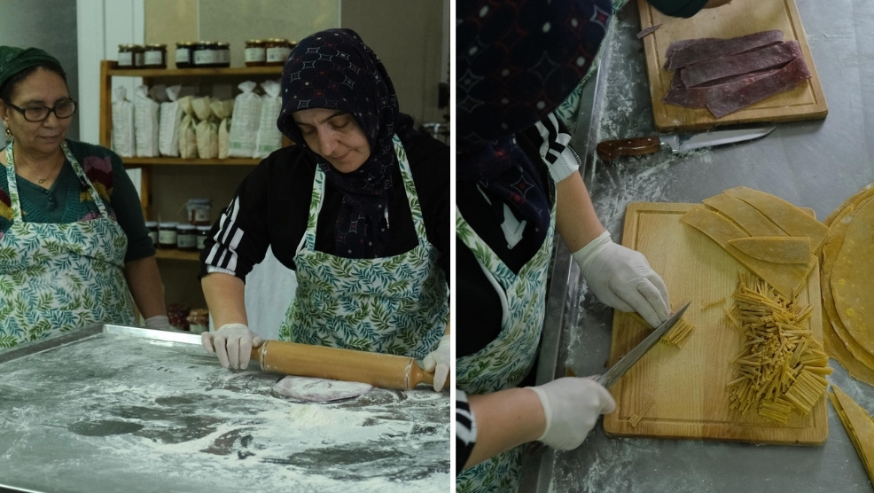 Ayvalık Belediyesi kooperatif mutfağında kadın emeğiyle üretilen doğal erişteler, satış mağazaları ve online kanallarda vatandaşlarla buluşuyor.