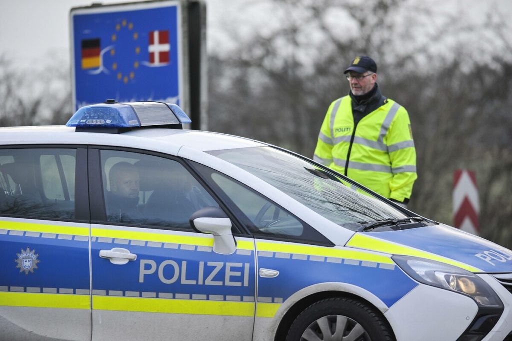 Berlin’de iki eczane ve altı