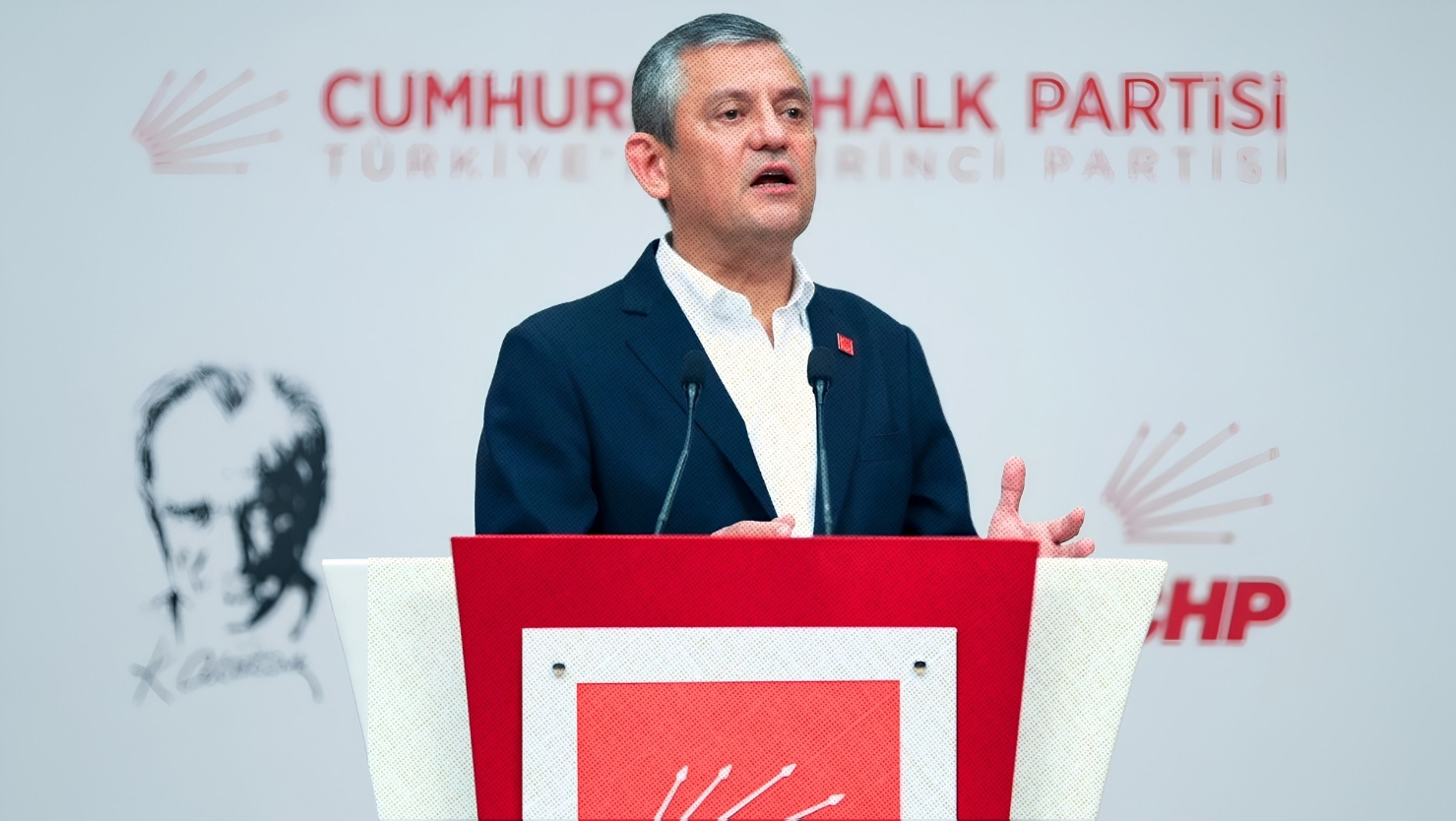 CHP Meclis Grubu, CHP Genel Merkezi'nde toplandı. Yapılan oylamada Özgür