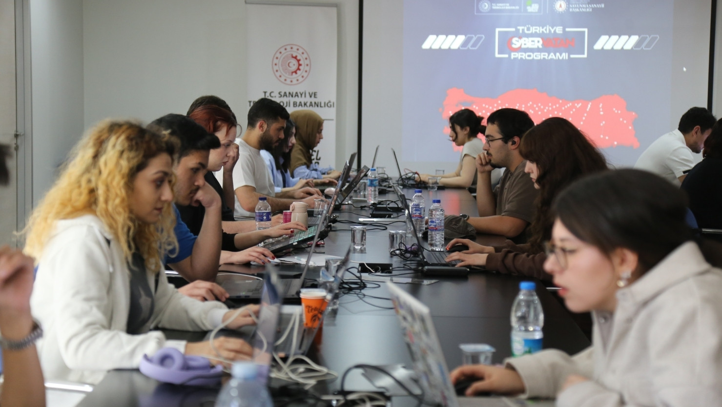 Türkiye Siber Vatan Programı kapsamında Güney Marmara’da düzenlenen yarı finalde