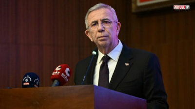 Ankara Büyükşehir Belediye Başkanı Mansur Yavaş, CHP üyeliğinden ayrıldığını ve